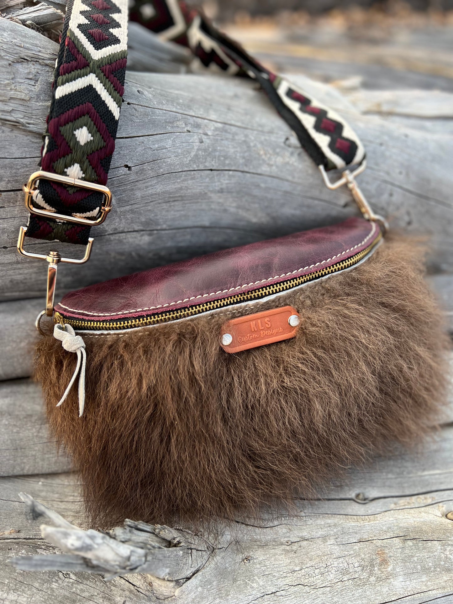 Sling Bag - BUFFALO - Purple Leather