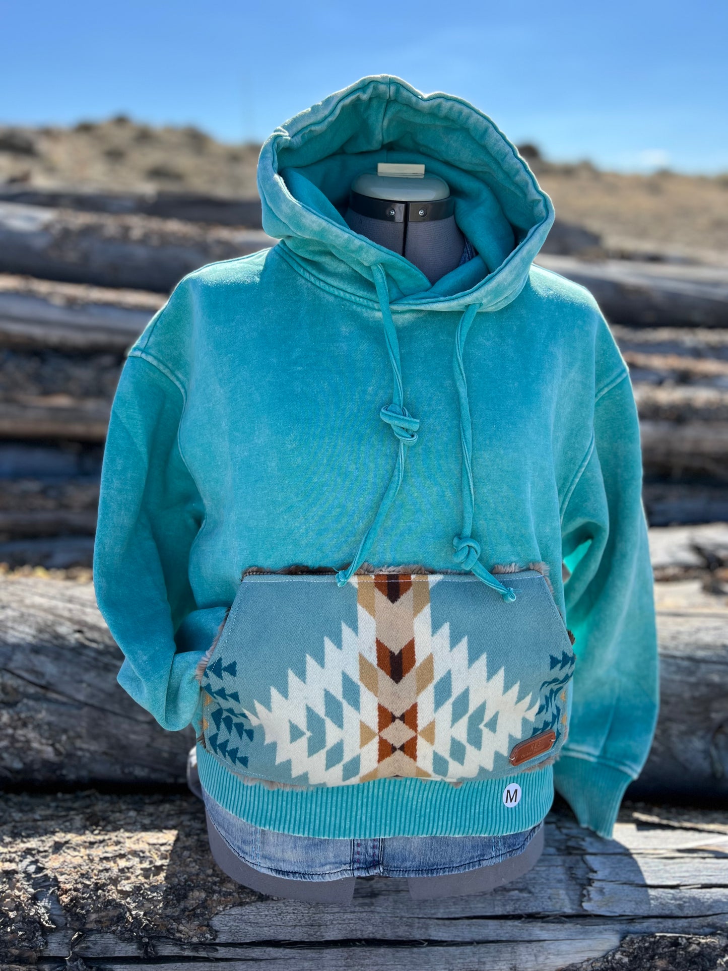CROP Hoodie Sweatshirt - Medium