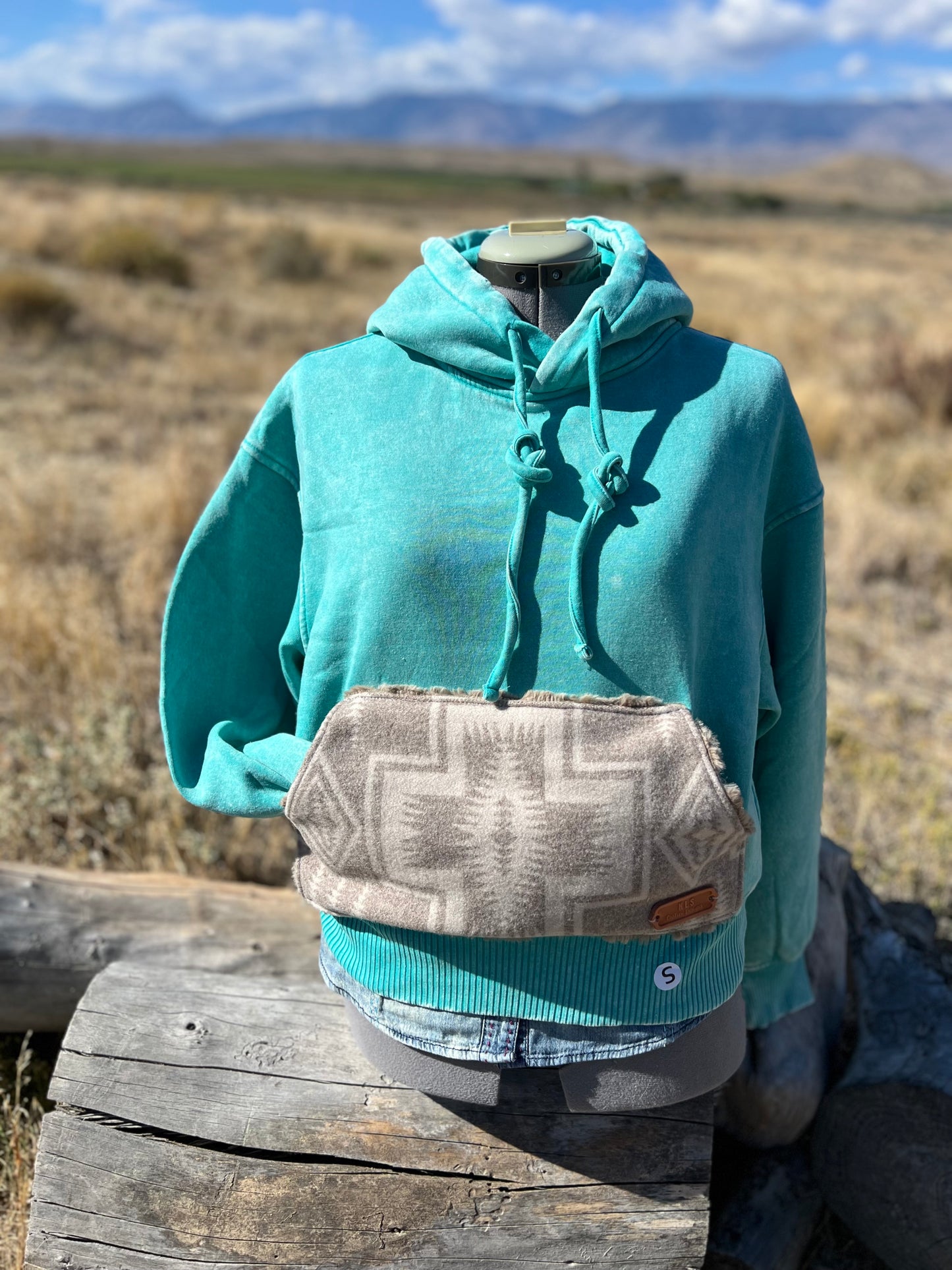 CROP Hoodie Sweatshirt - Small