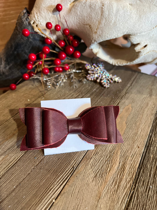 Leather Bow - Alligator Clip