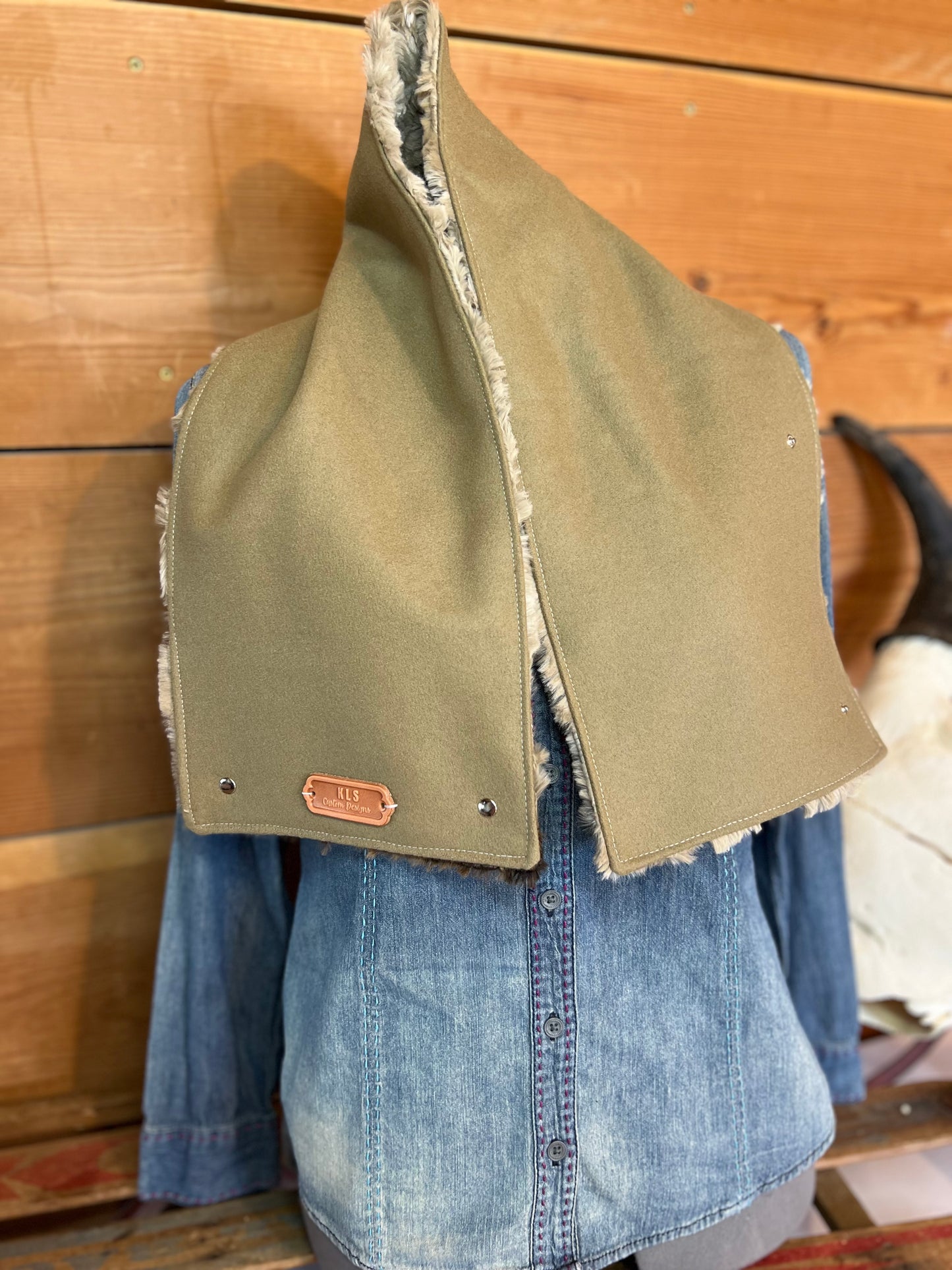 Neck Cowl - Light Olive