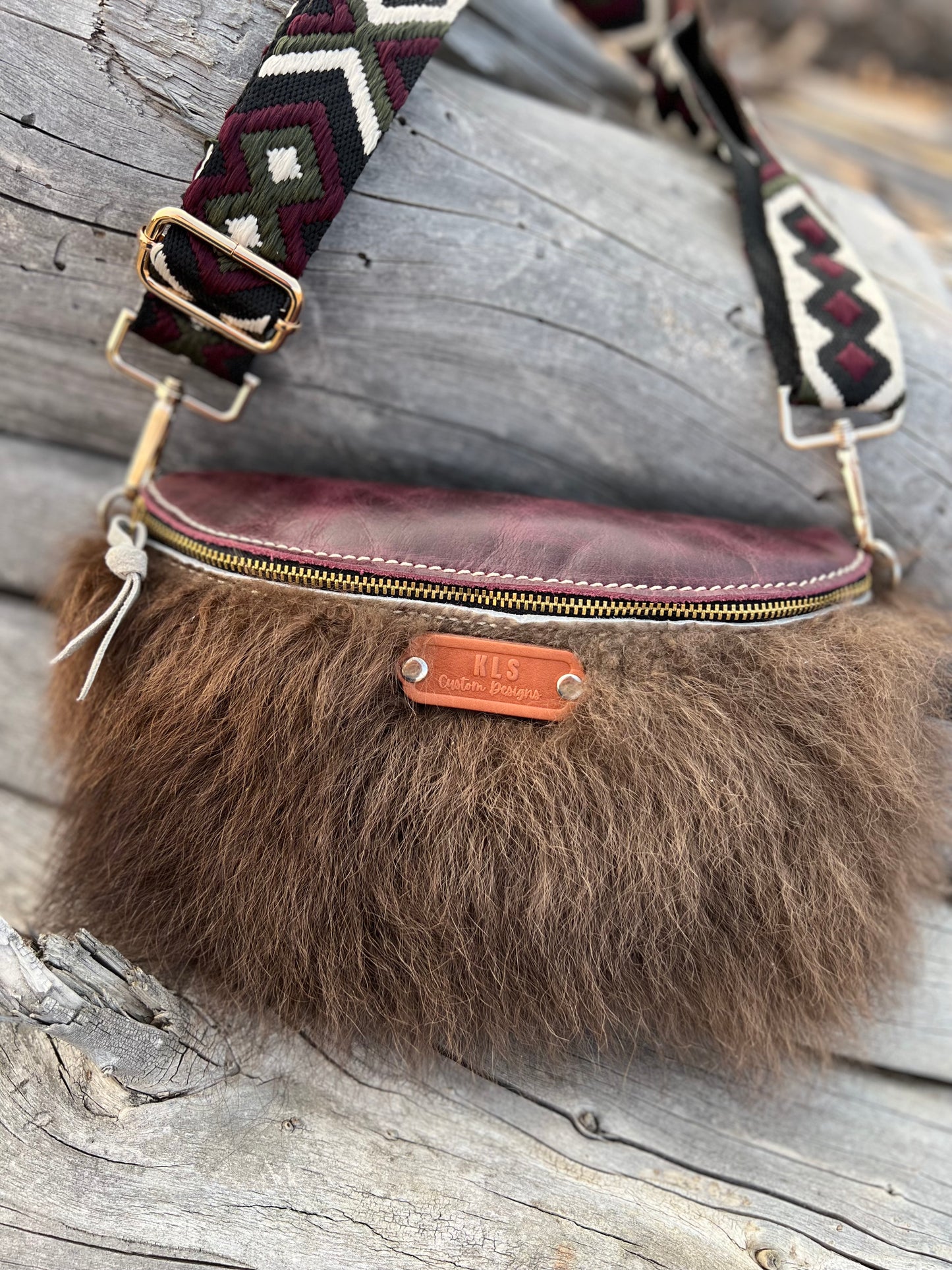Sling Bag - BUFFALO - Purple Leather