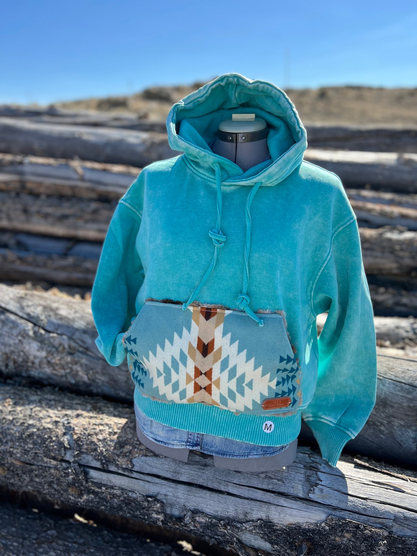 CROP Hoodie Sweatshirt - Medium