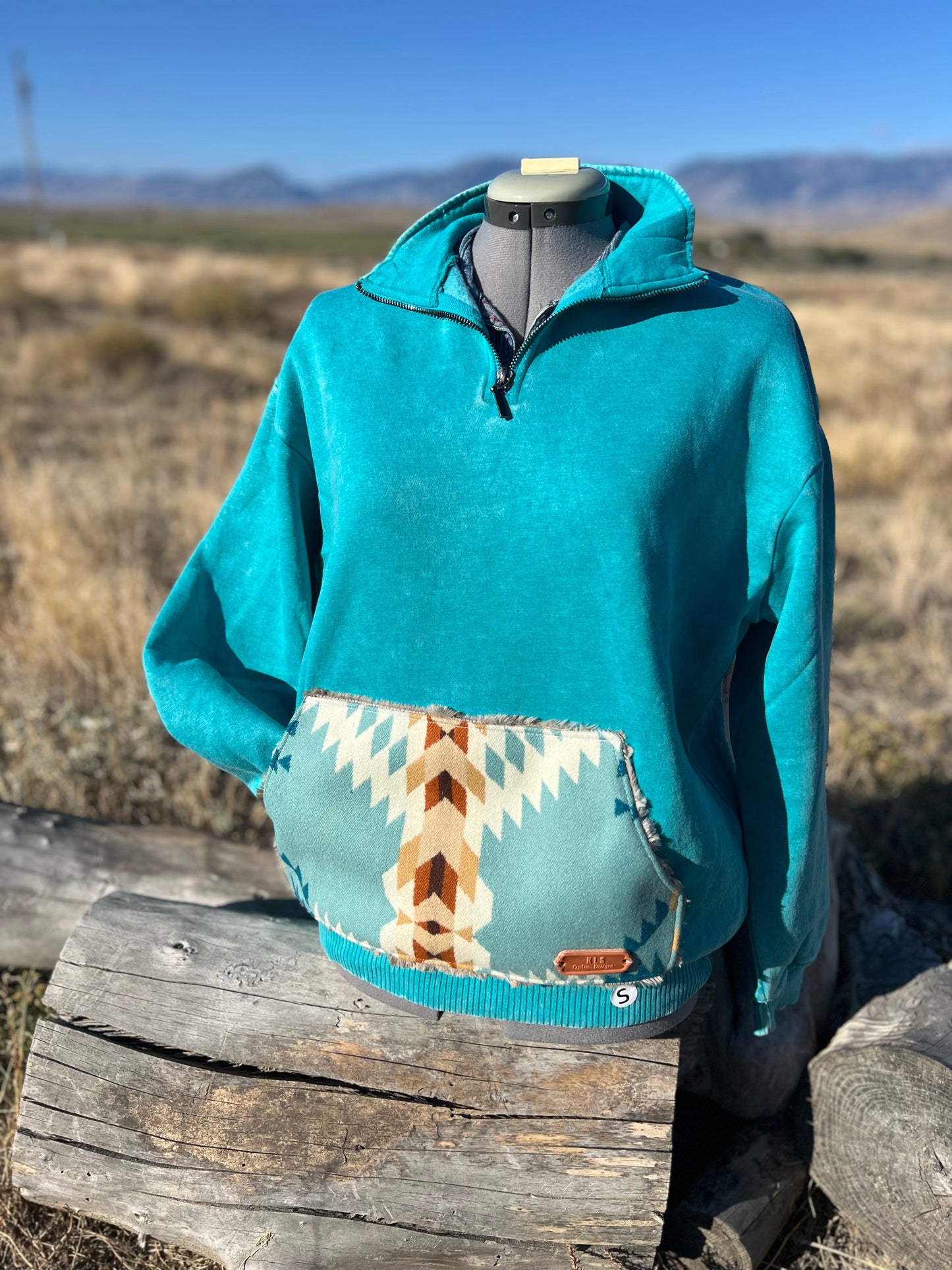 1/4 Zip Sweatshirt - Small
