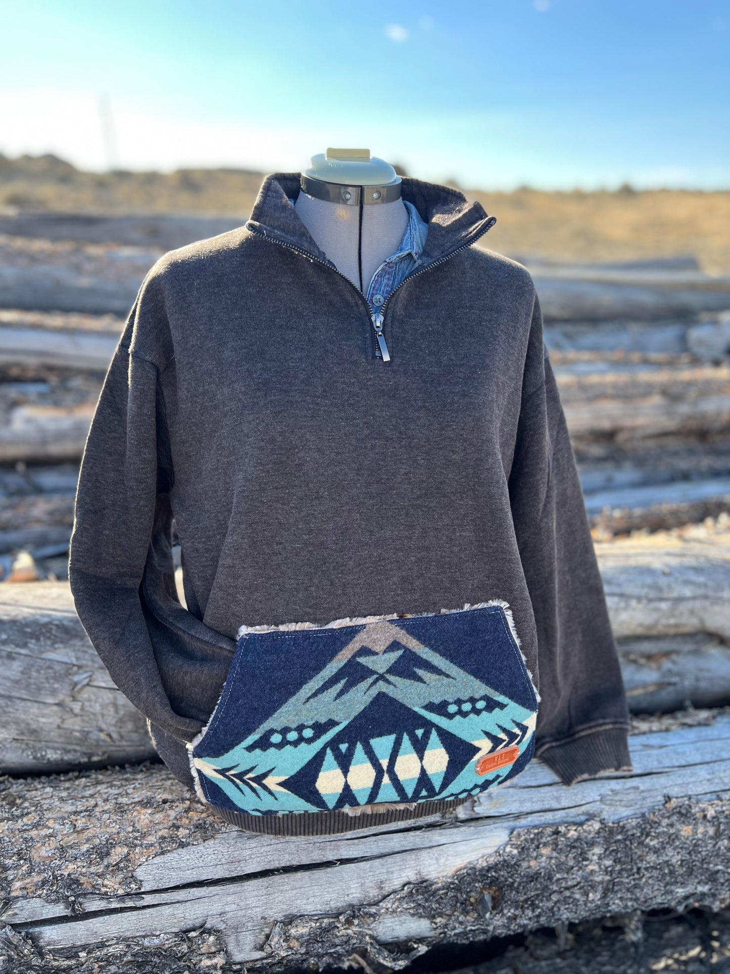 1/4 Zip Sweatshirt - Large