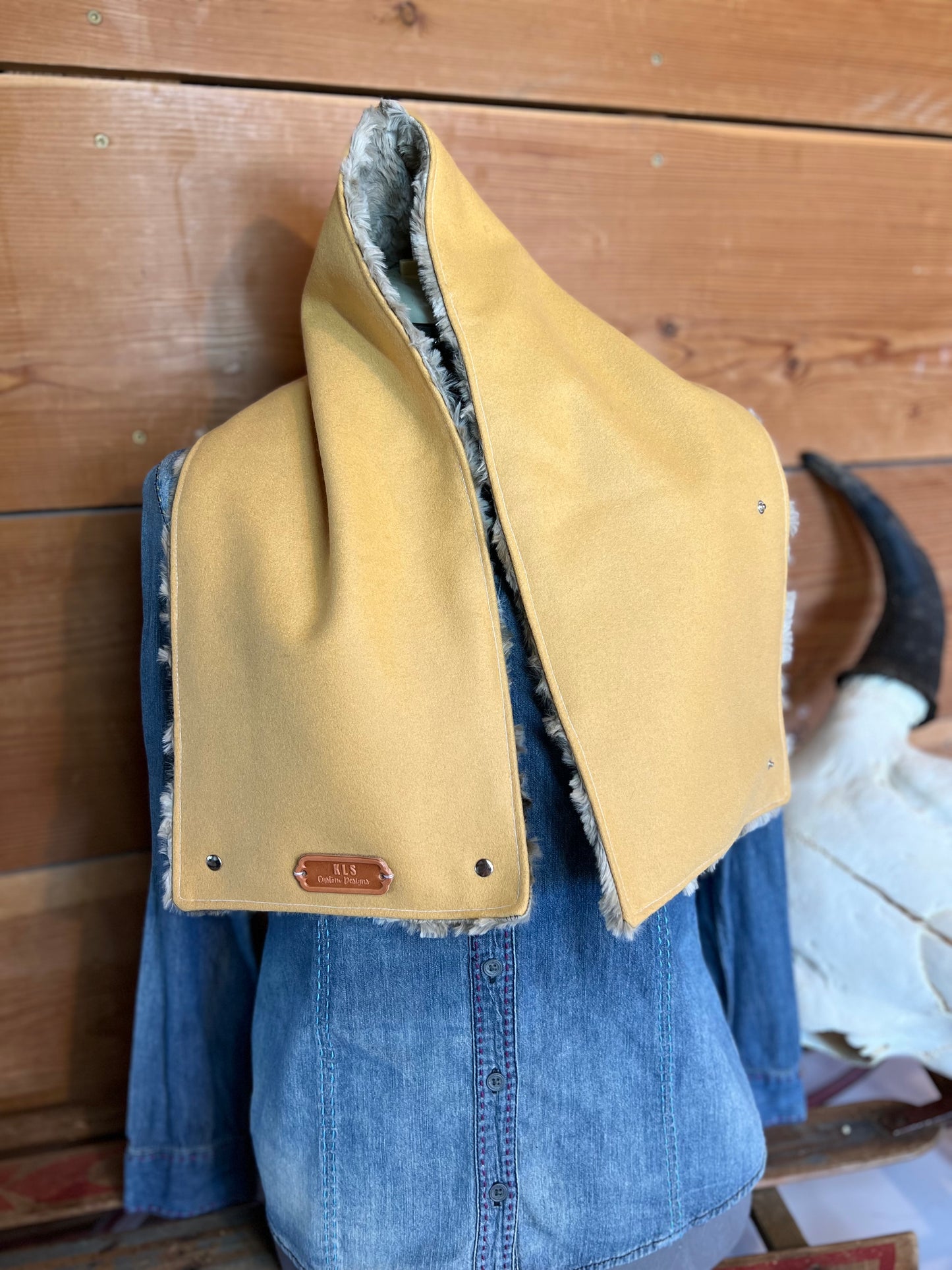 Neck Cowl - Soft Yellow