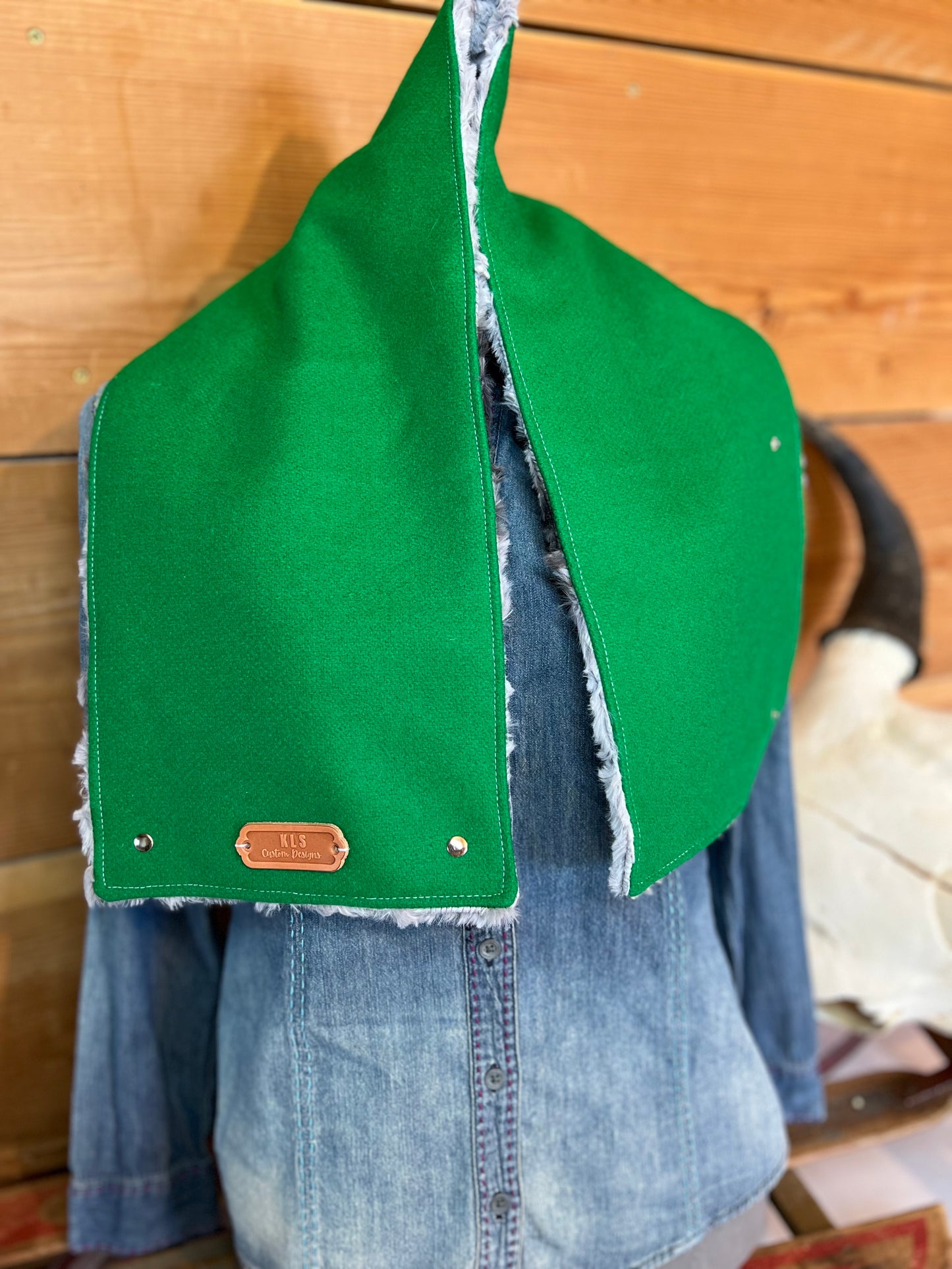 Neck Cowl - Kelly Green
