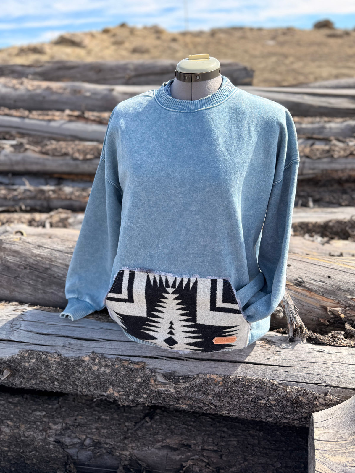 Crew Neck Sweatshirt - Medium