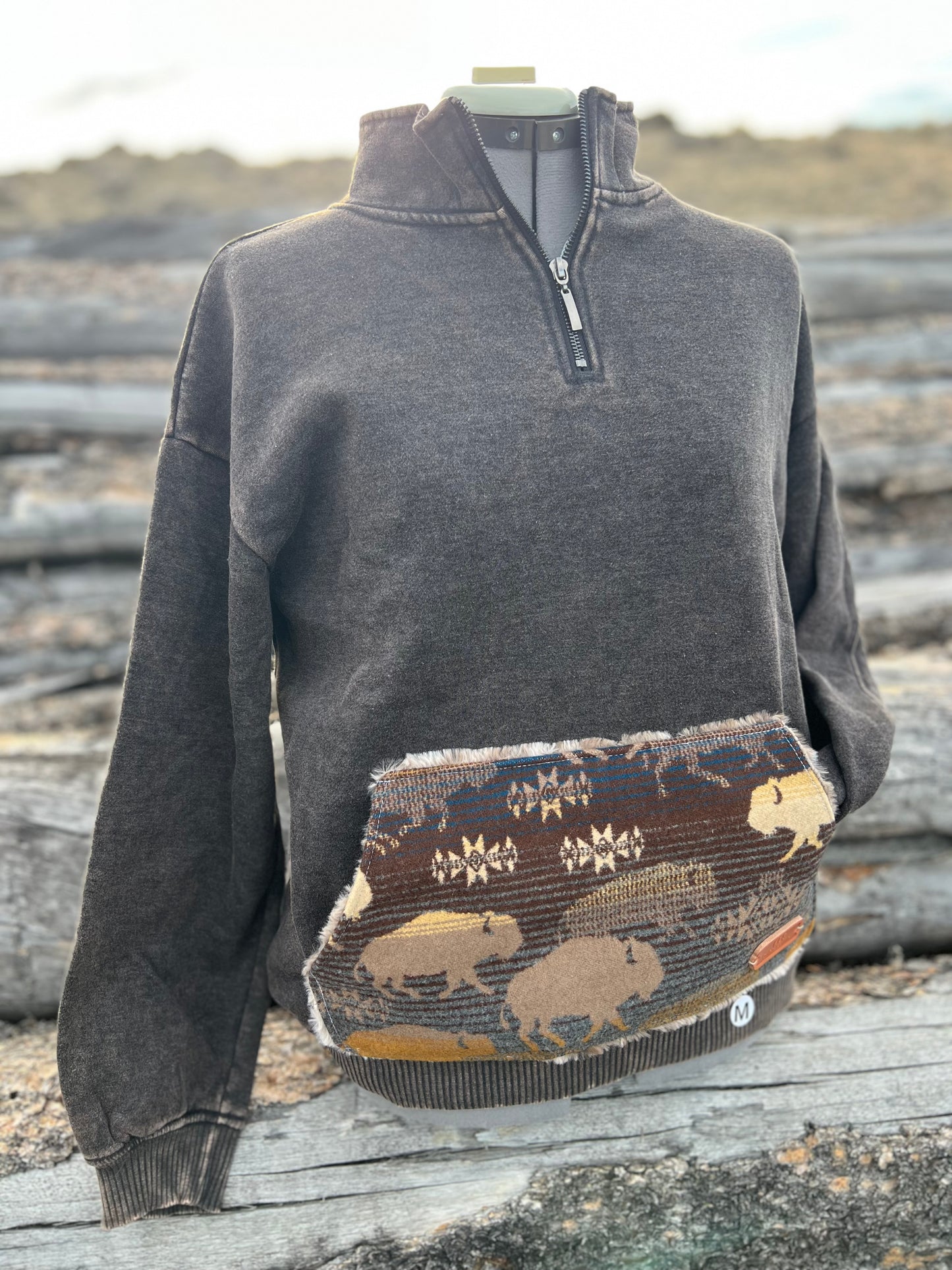 1/4 Zip Sweatshirt - Medium