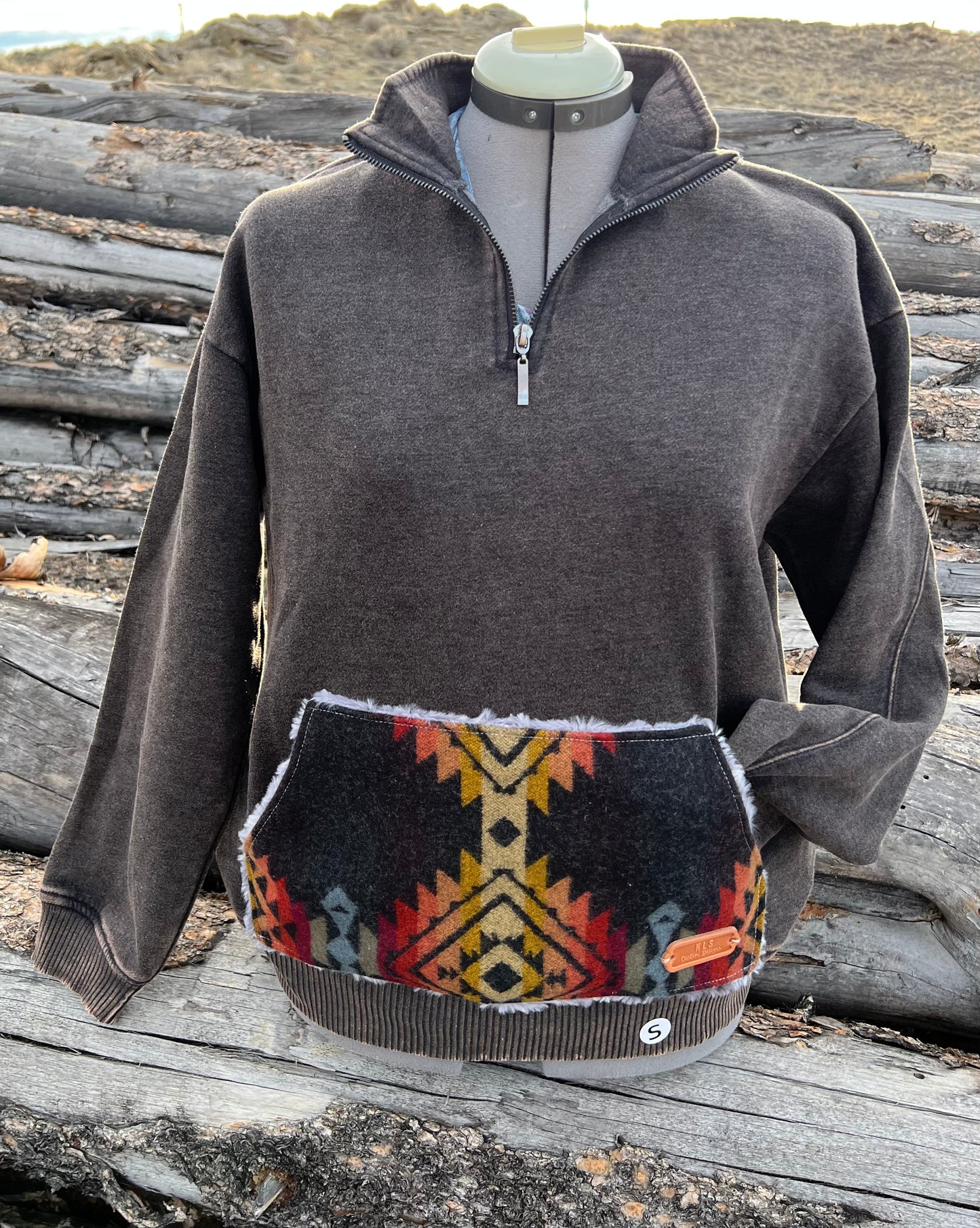 1/4 Zip Sweatshirt - Small