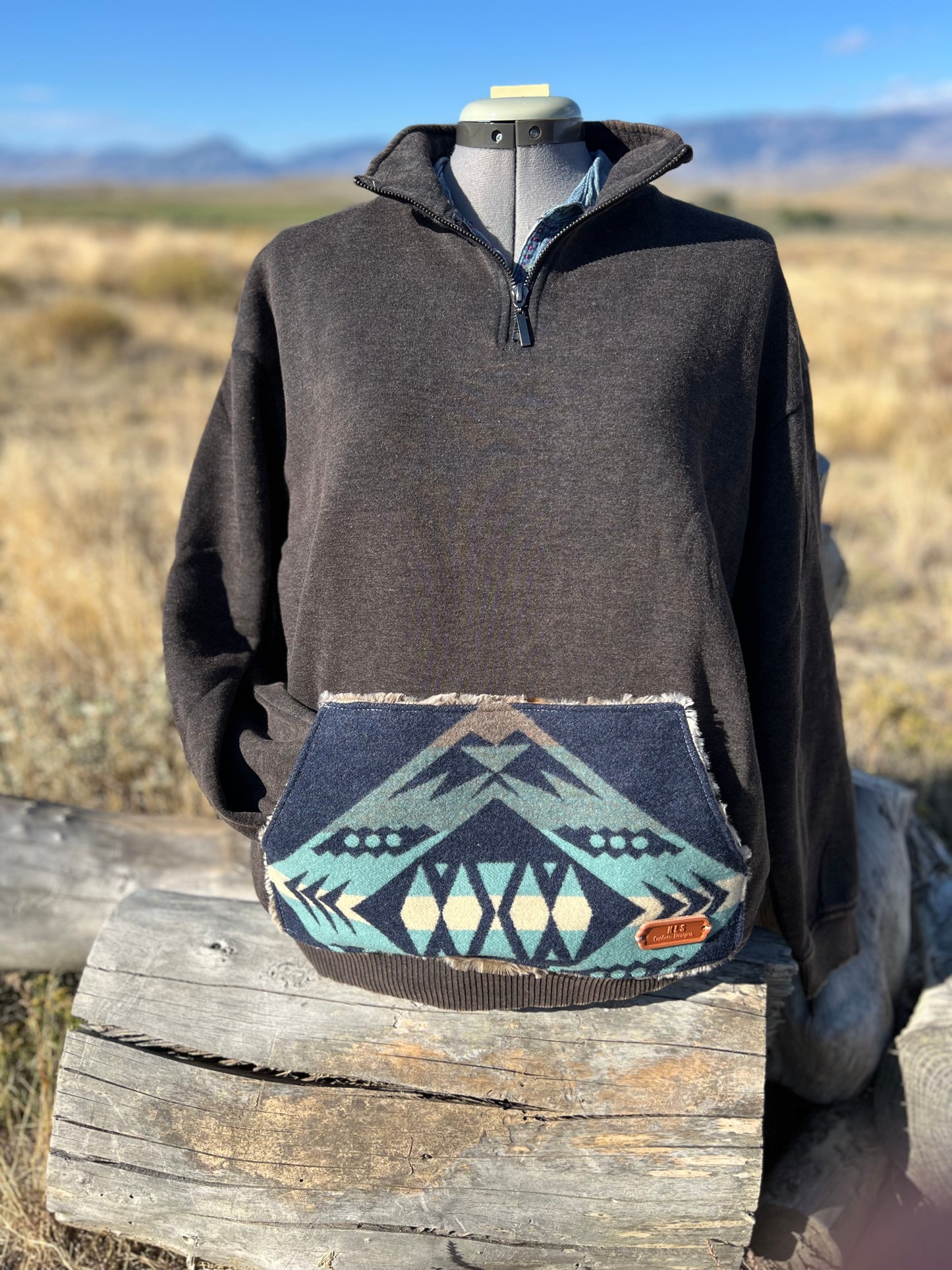 1/4 Zip Sweatshirt - Large