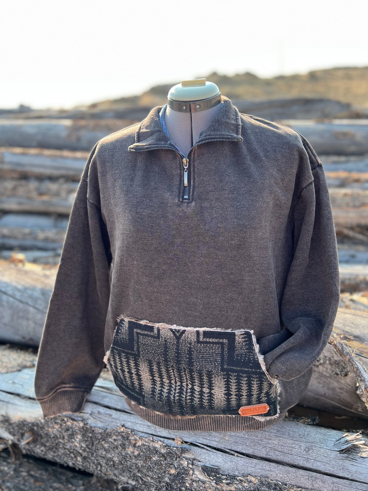 1/4 Zip Sweatshirt - Large
