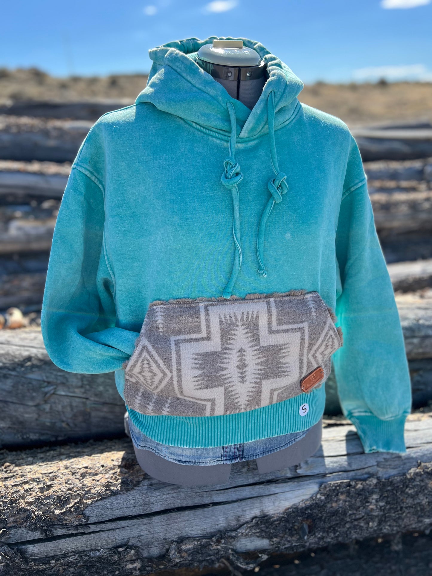 CROP Hoodie Sweatshirt - Small