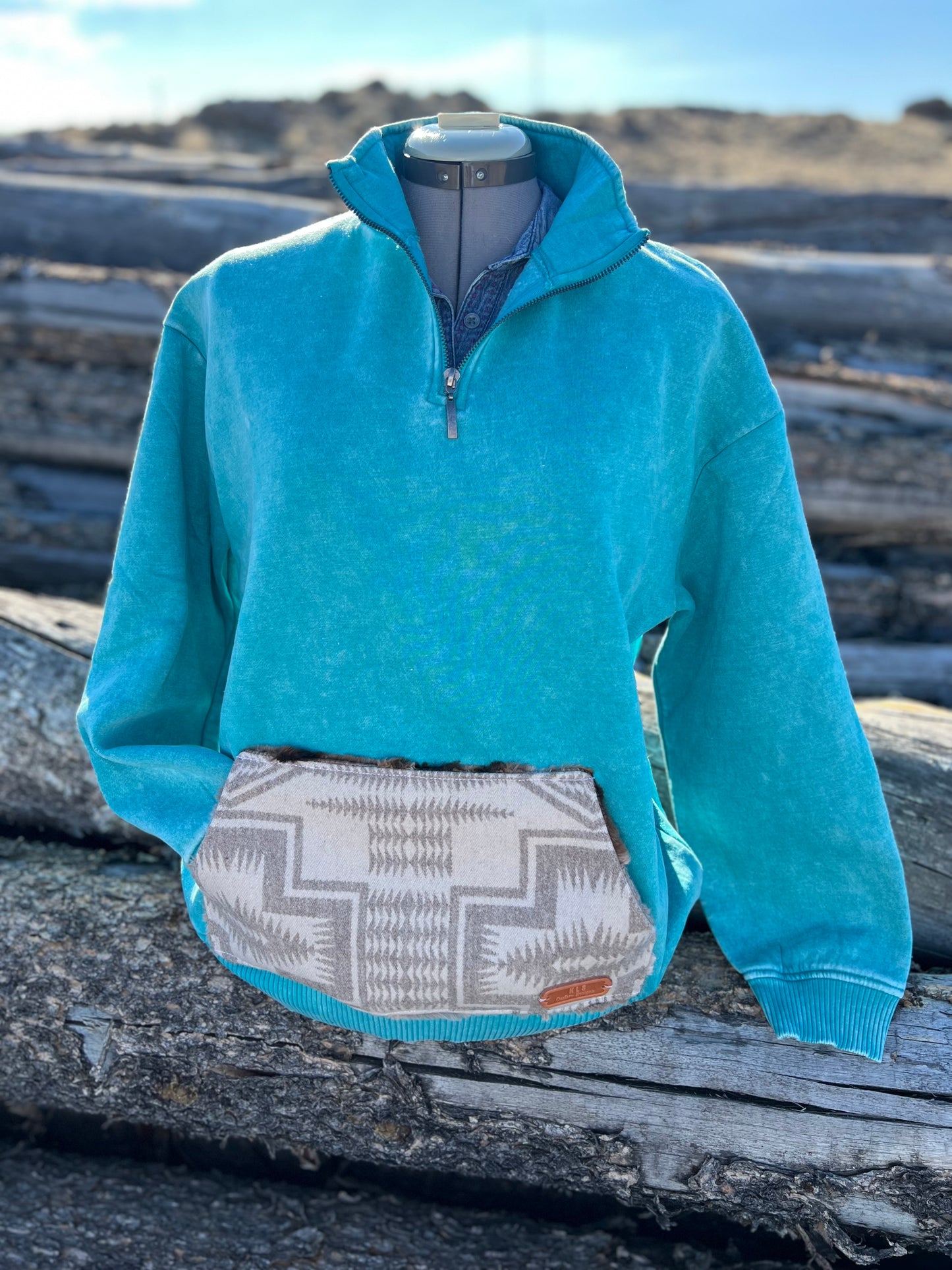 1/4 Zip Sweatshirt - Large