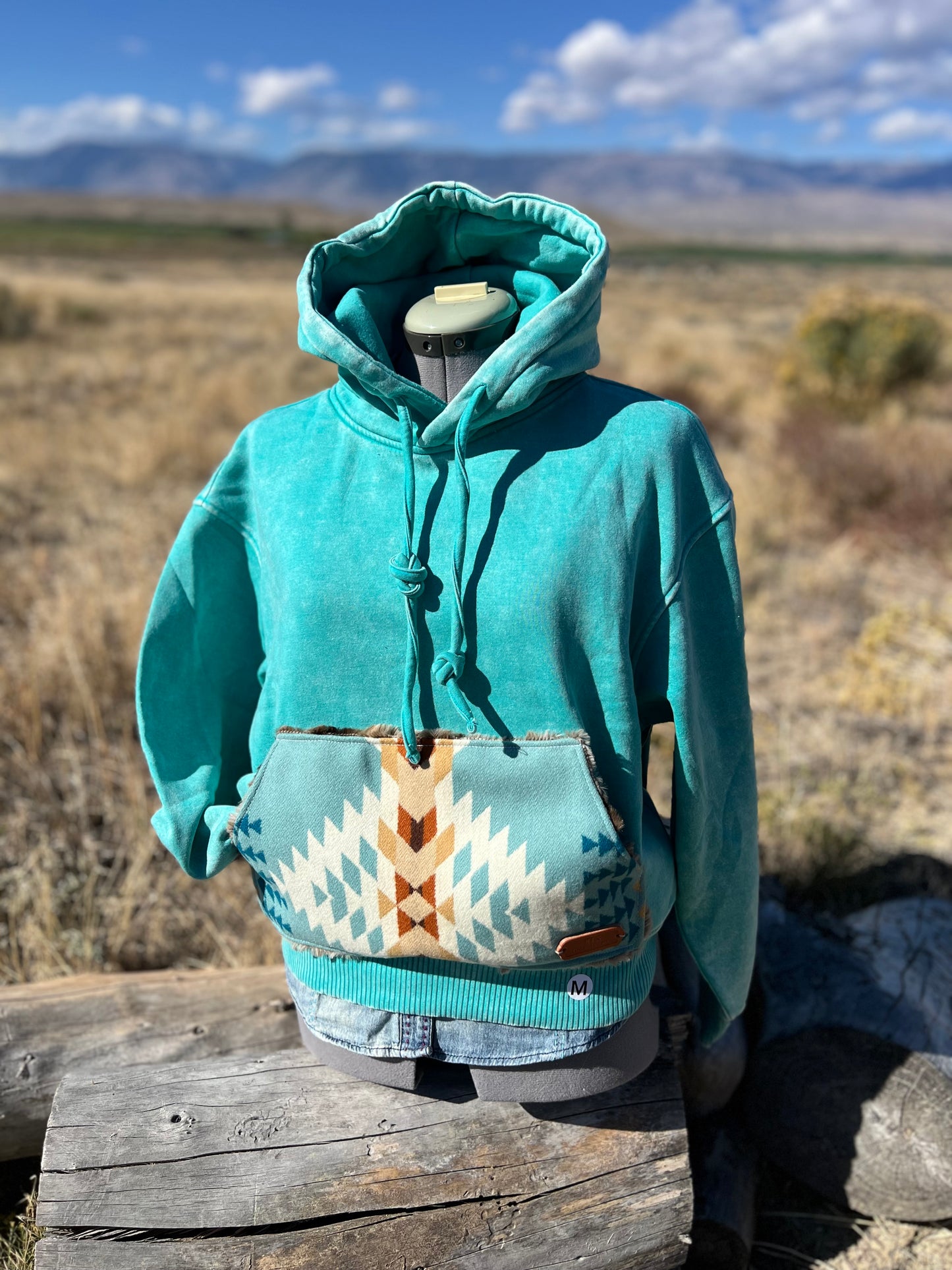 CROP Hoodie Sweatshirt - Medium