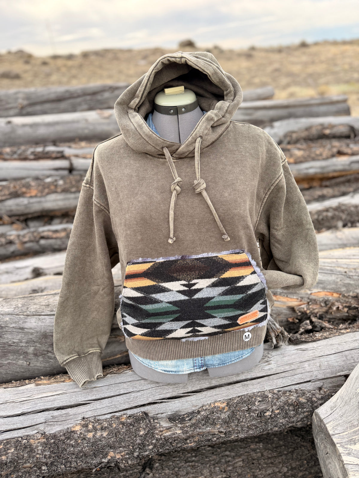 CROP Hoodie Sweatshirt - Medium