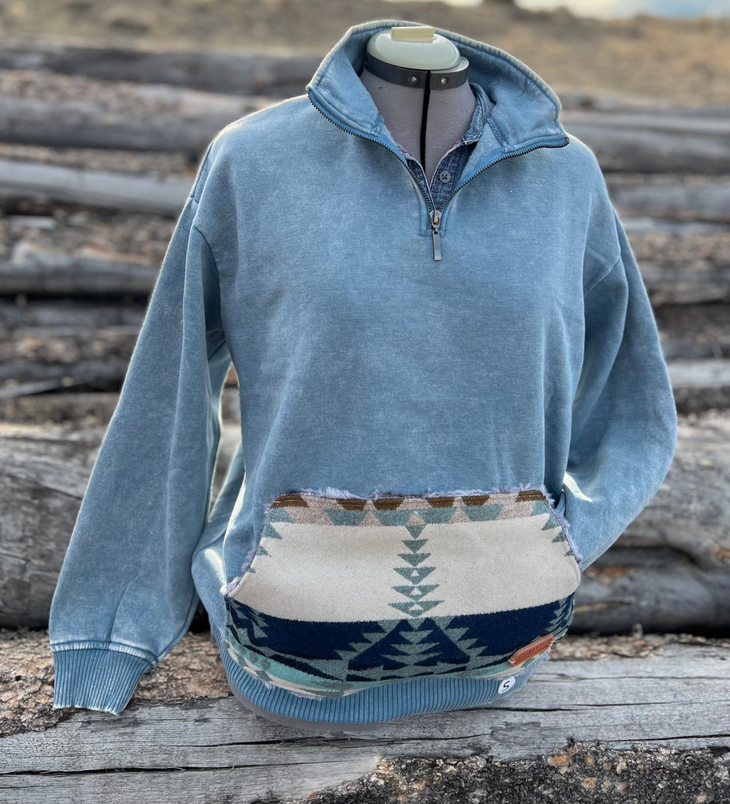 1/4 Zip Sweatshirt - Small