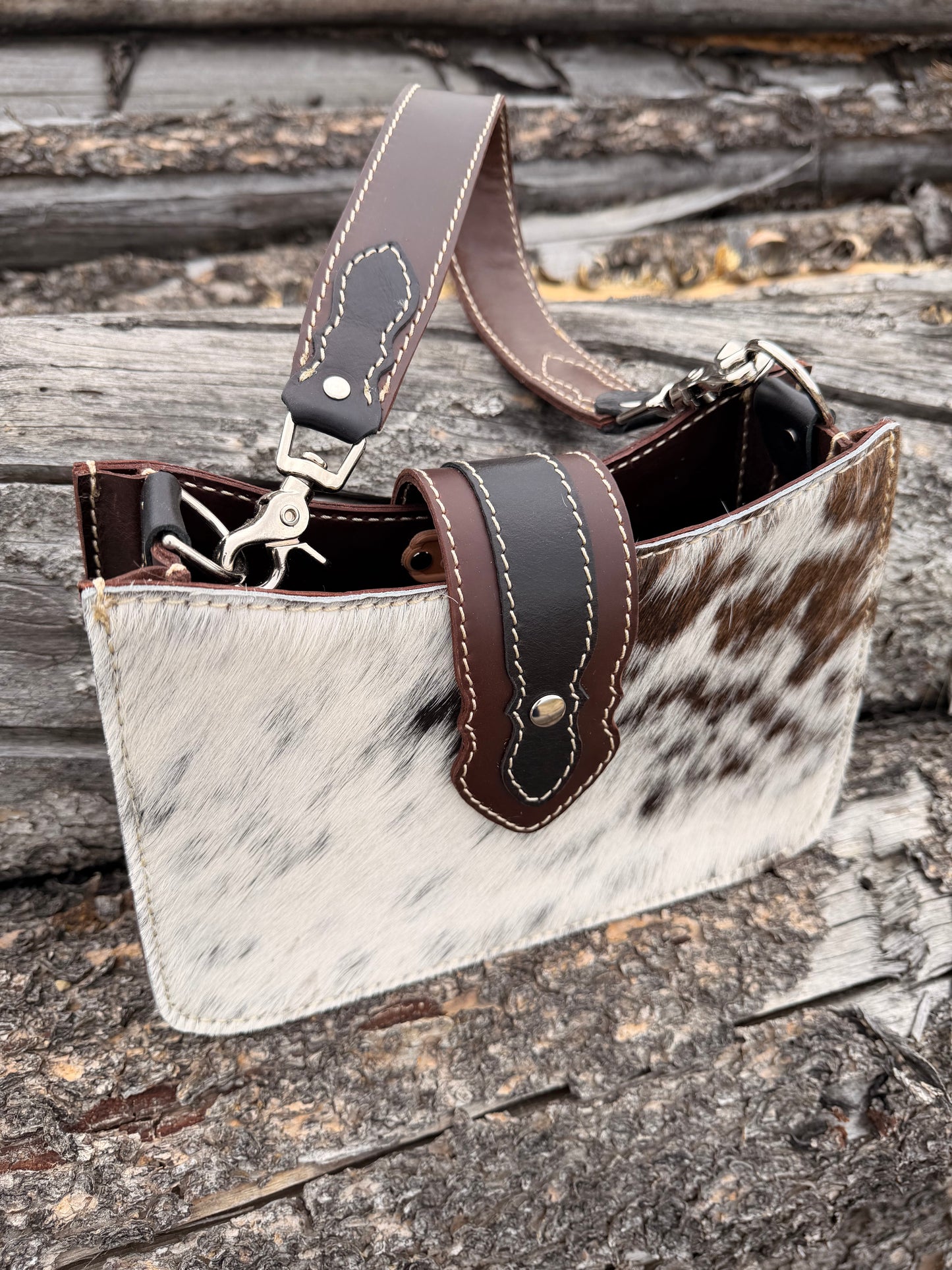 Shoulder Bag - Chocolate+Black