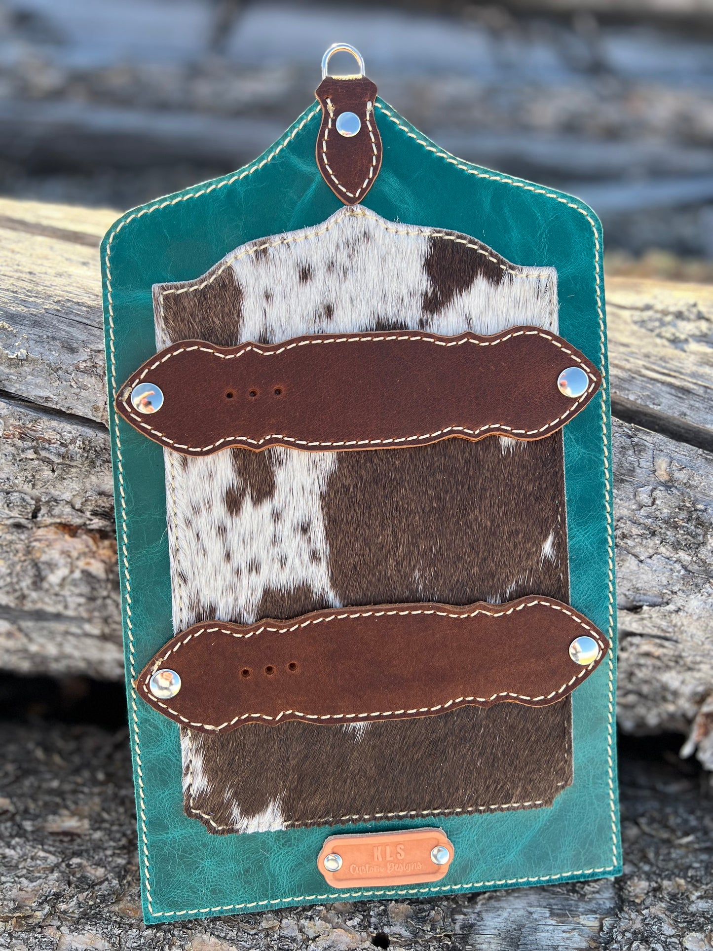 Buckle Display - 2 Buckles