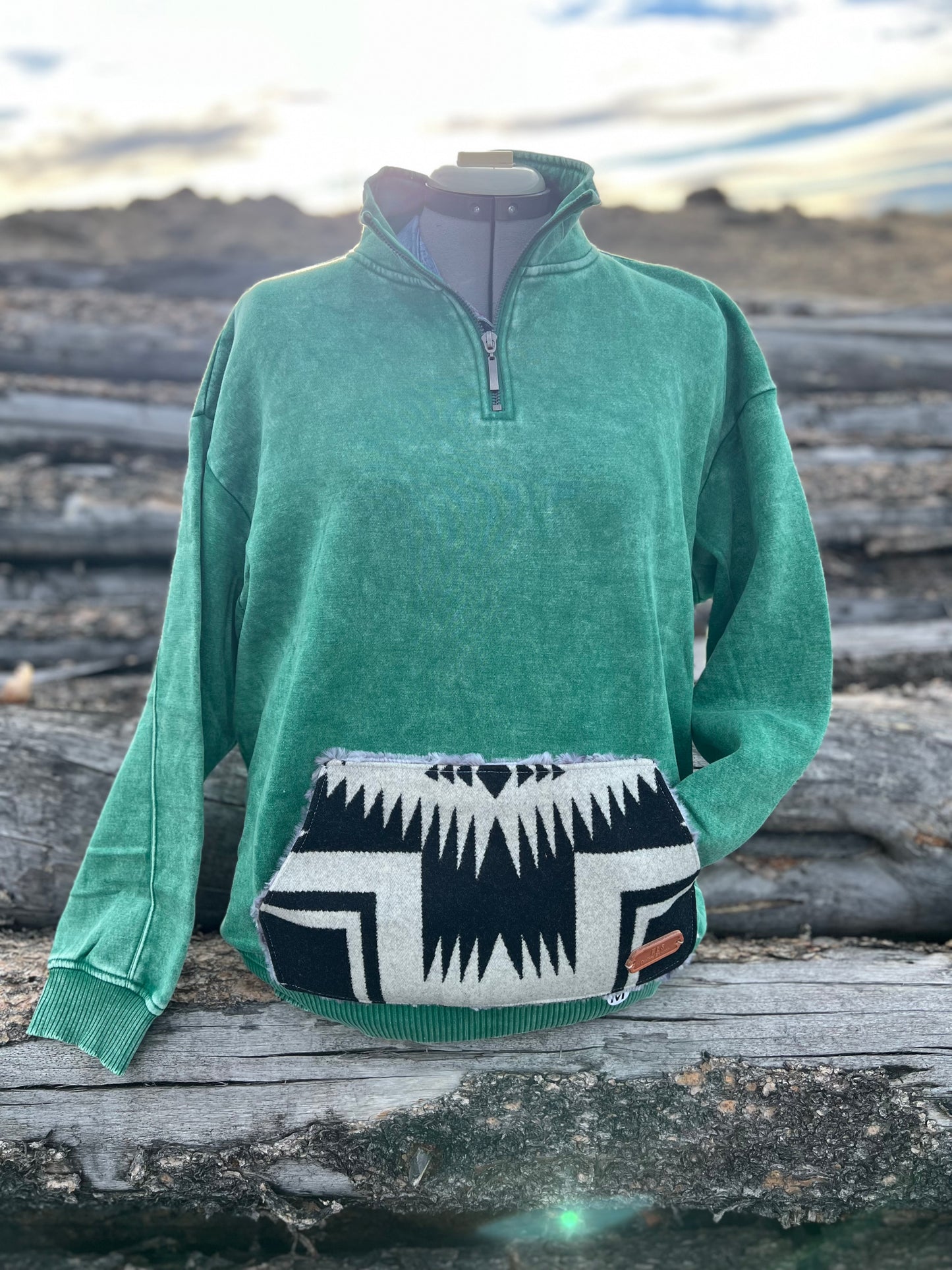 1/4 Zip Sweatshirt - Medium