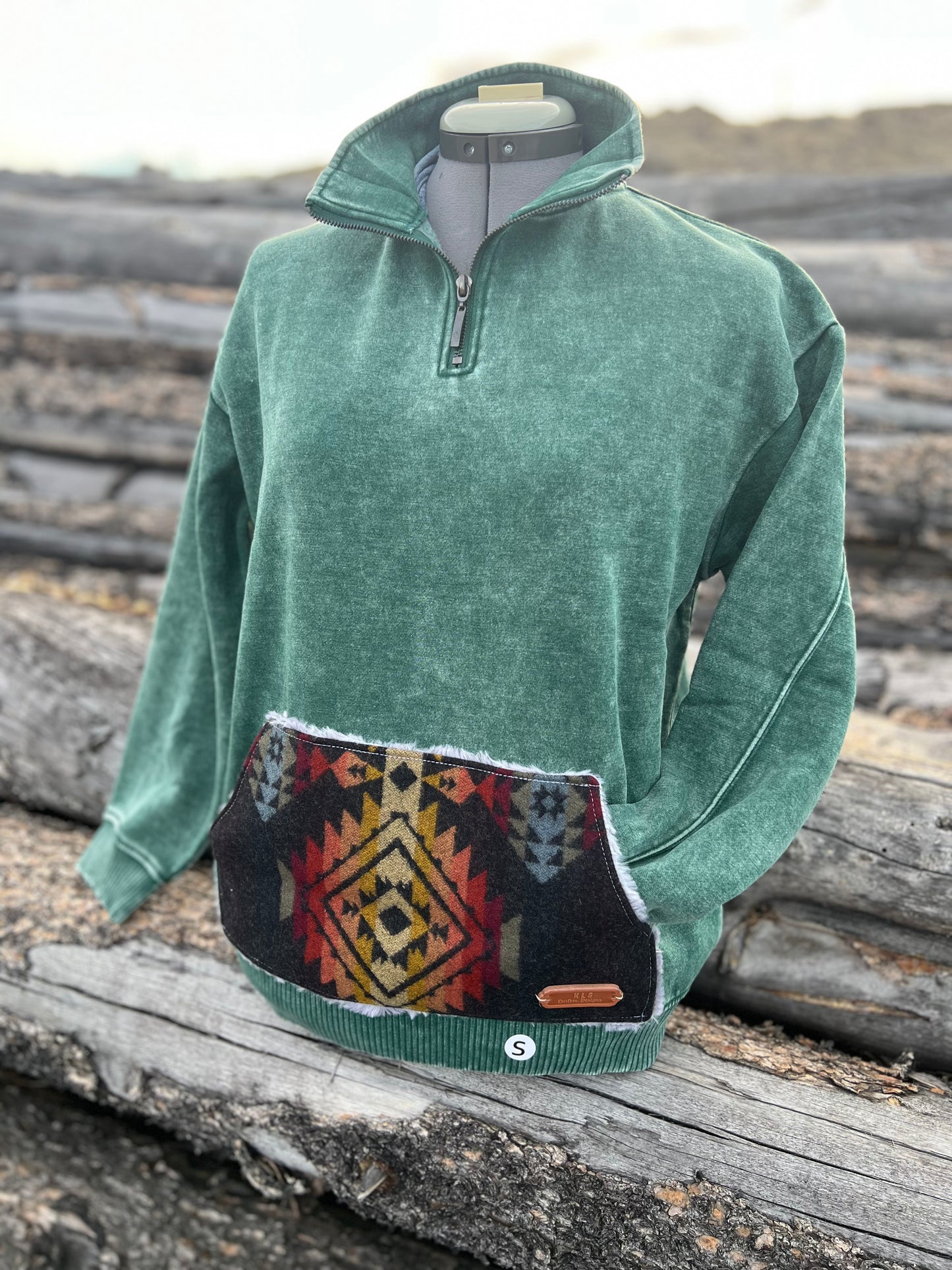 1/4 Zip Sweatshirt - Small