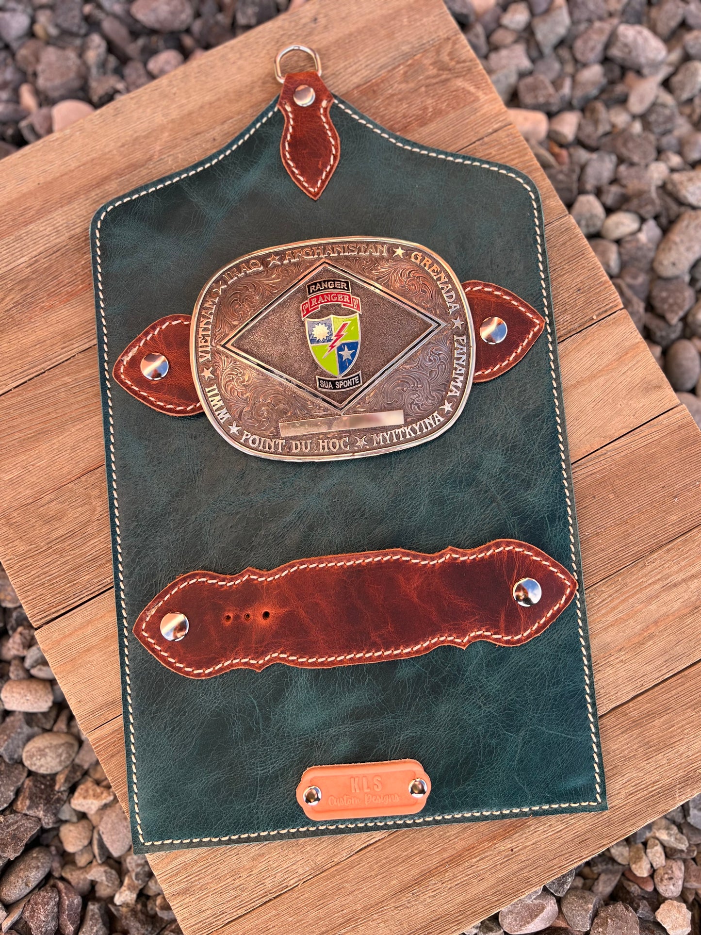Buckle Display - 2 Buckles