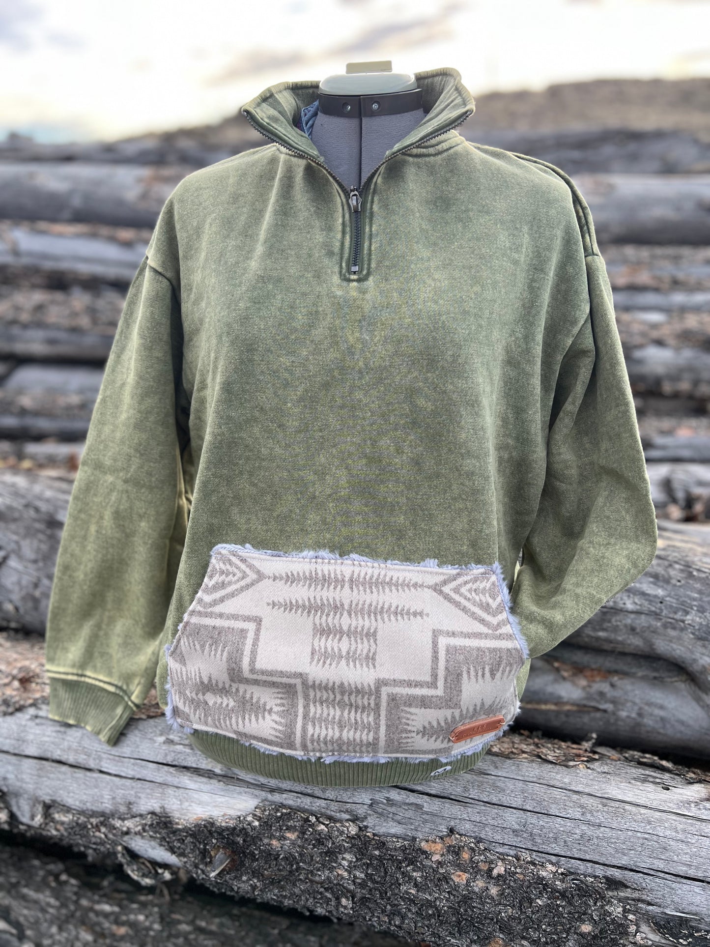 1/4 Zip Sweatshirt - Medium