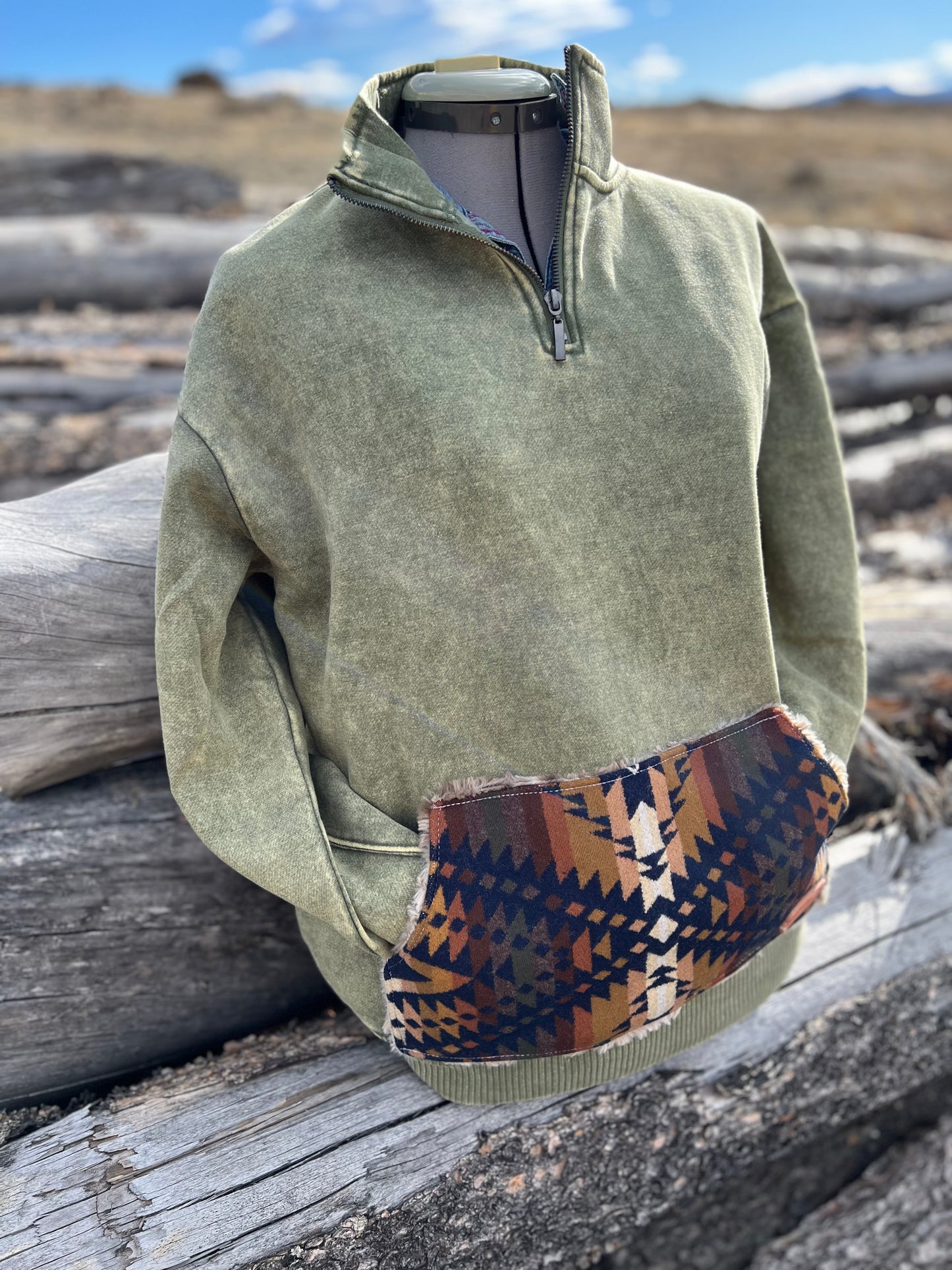 1/4 Zip Sweatshirt - Medium