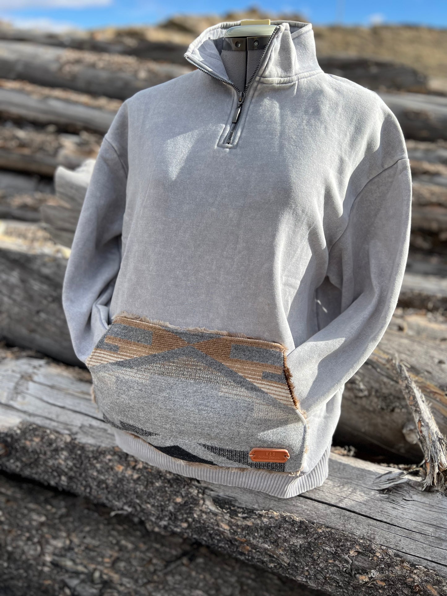 1/4 Zip Sweatshirt - Large