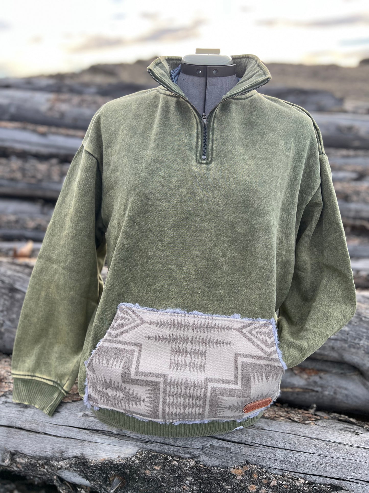 1/4 Zip Sweatshirt - Medium