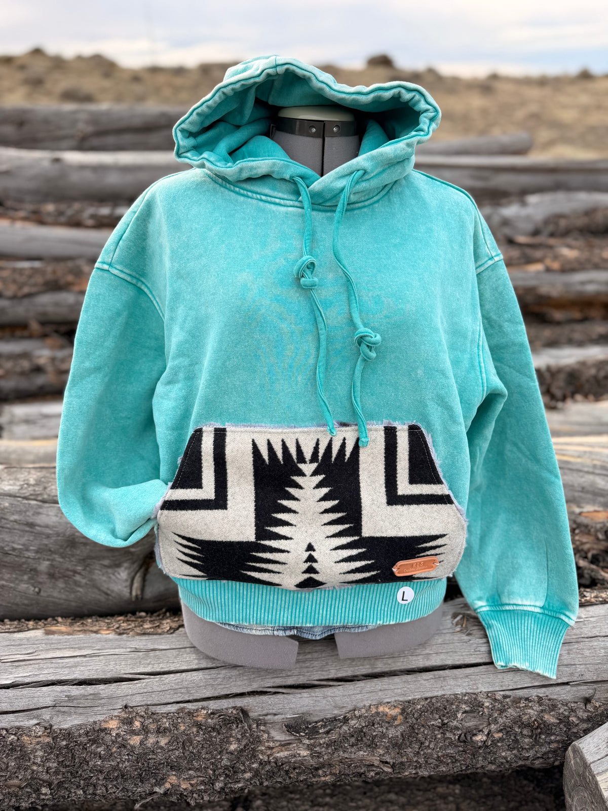 CROP Hoodie Sweatshirt - Large