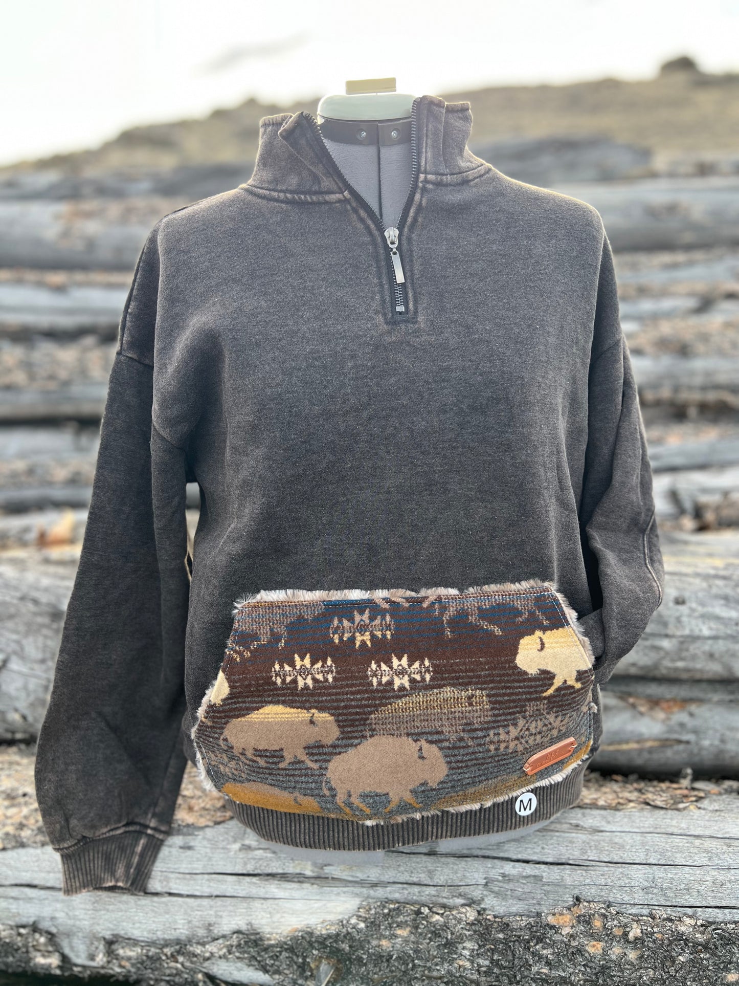 1/4 Zip Sweatshirt - Medium