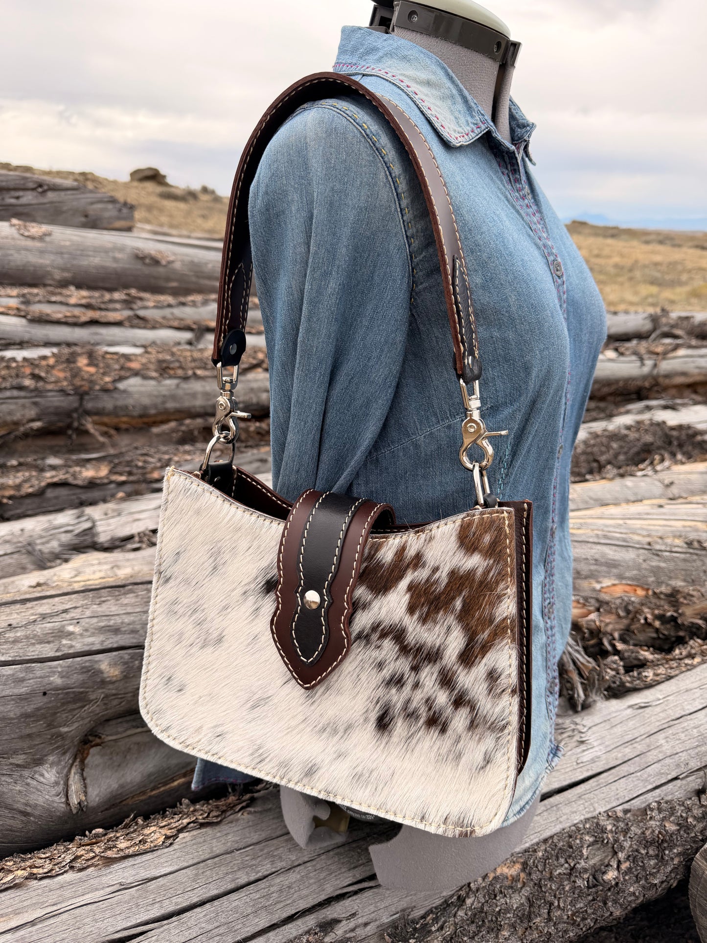 Shoulder Bag - Chocolate+Black