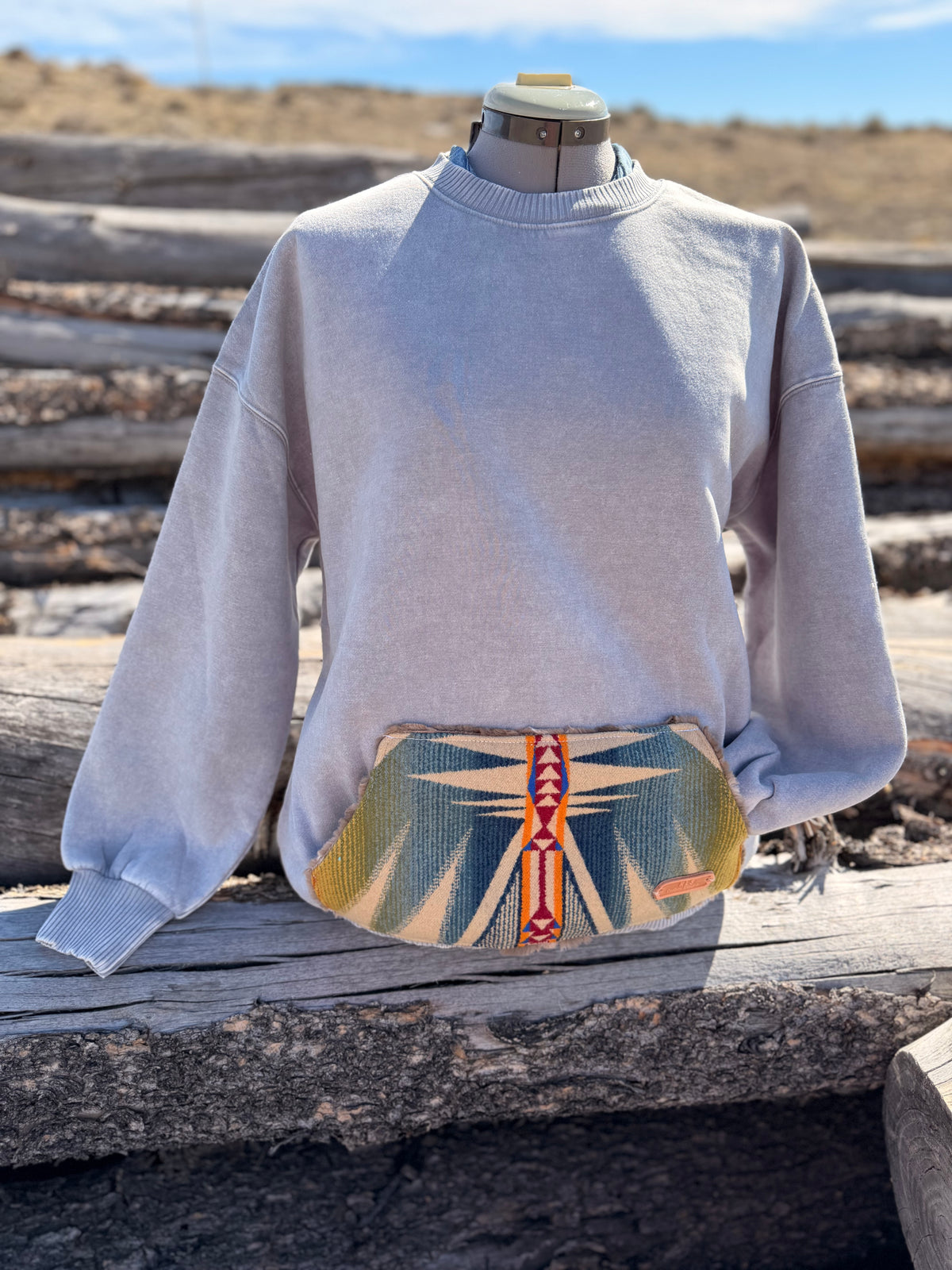 Crew Neck Sweatshirt - Large