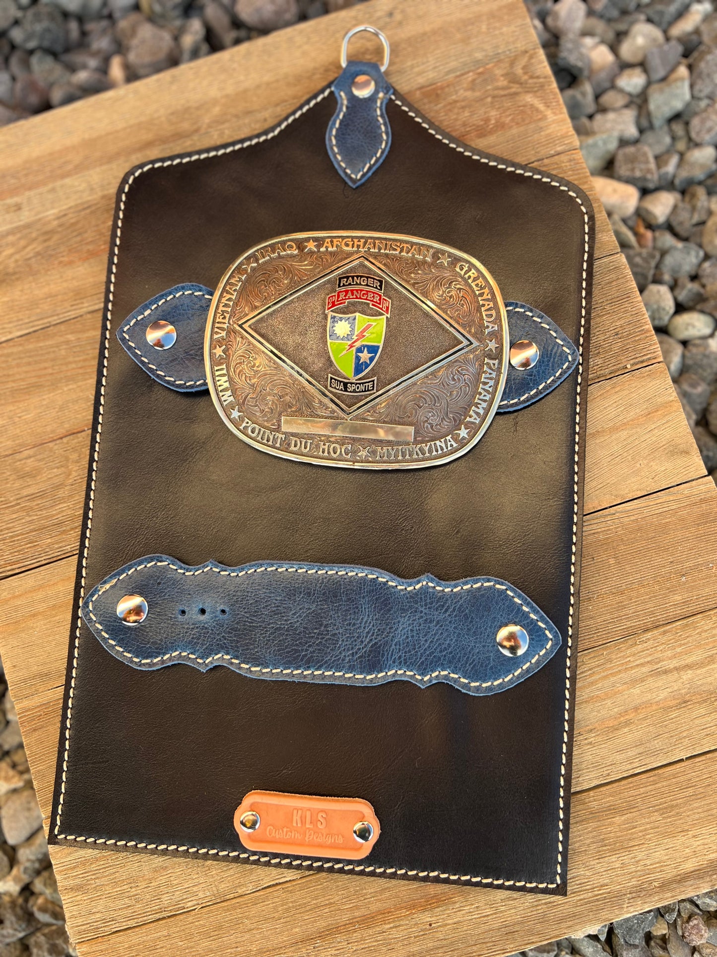 Buckle Display - 2 Buckles