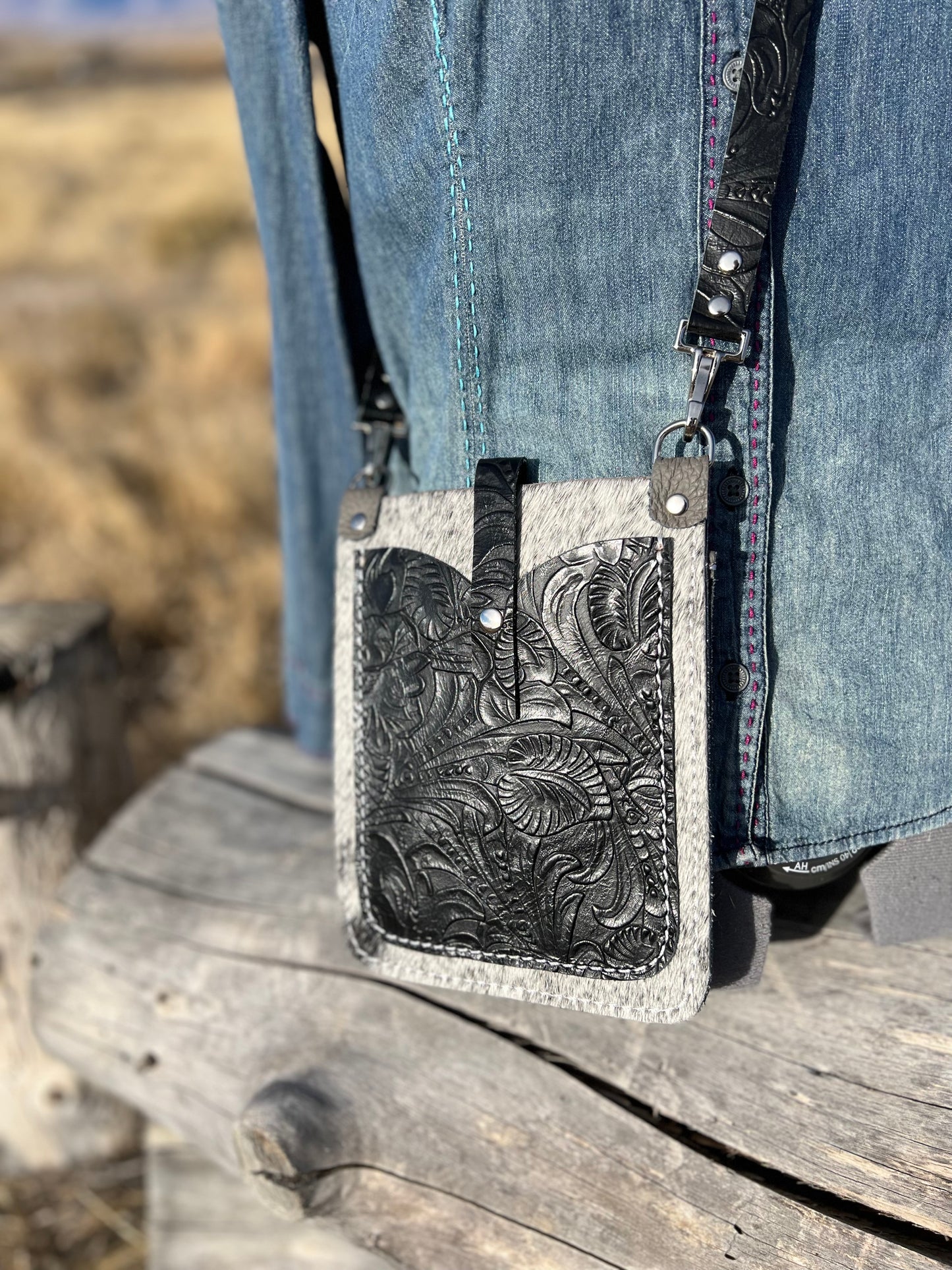 Cellphone Crossbody