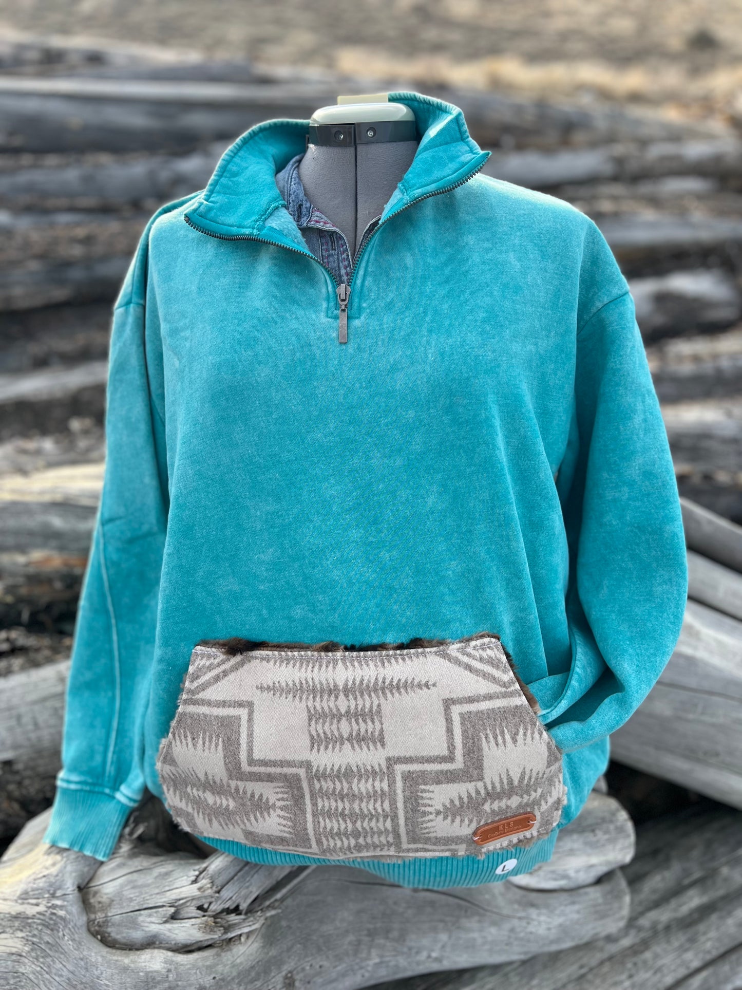 1/4 Zip Sweatshirt - Large