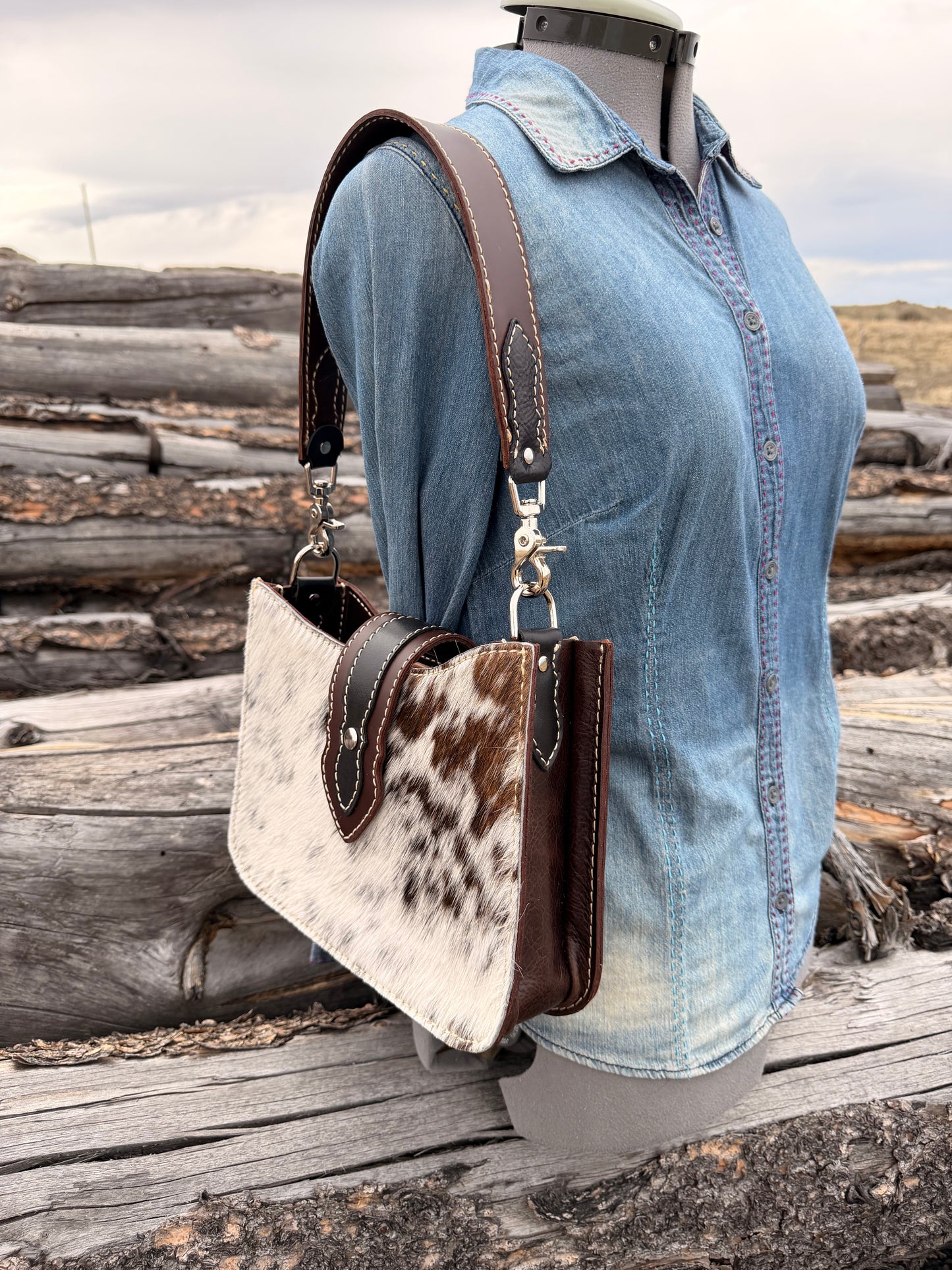 Shoulder Bag - Chocolate+Black