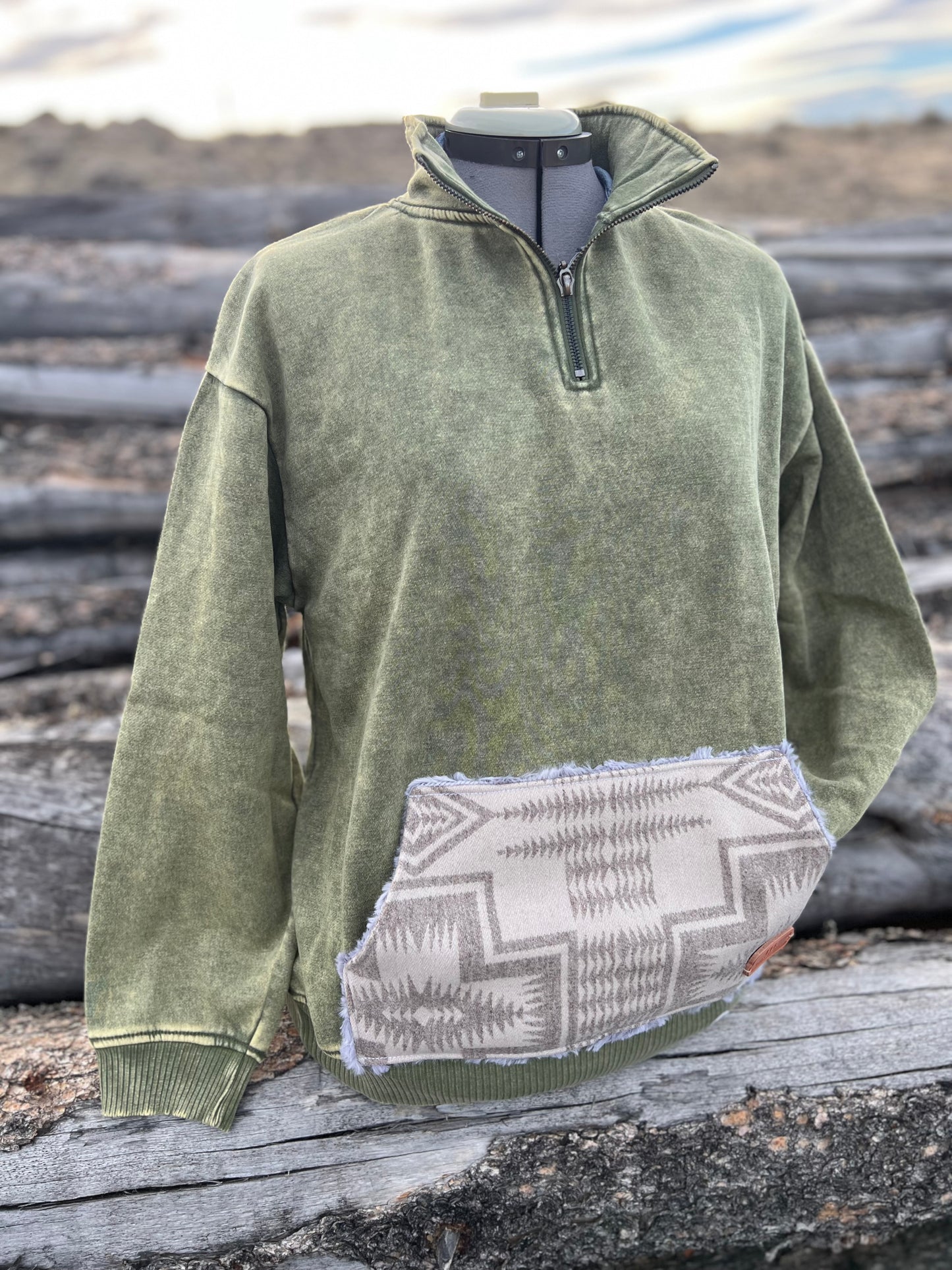 1/4 Zip Sweatshirt - Medium